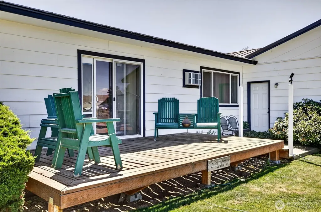 301 Arrowhead Place SW Mattawa WA 99349