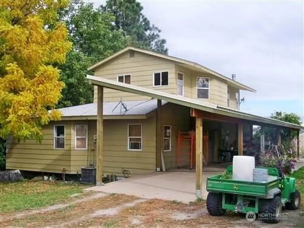 618 Jack Wells Road Bridgeport WA 98813