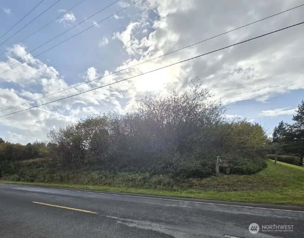 47 State Route 105 S Grayland WA 98547