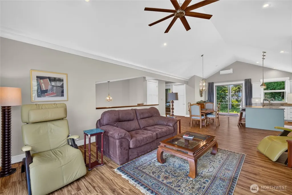 4402 E Avenue Anacortes WA 99221