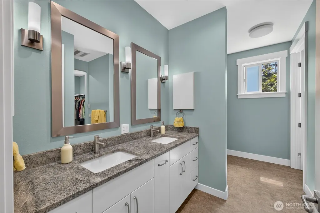 4402 E Avenue Anacortes WA 99221