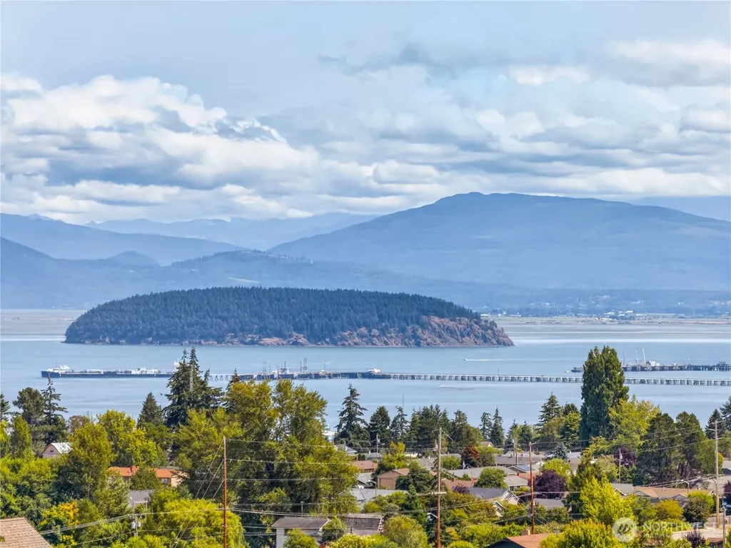 4402 E Avenue Anacortes WA 99221