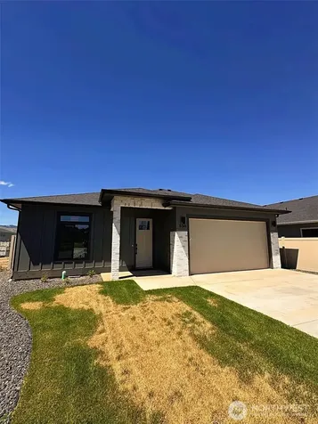 550 S Oasis Loop East Wenatchee WA 98802