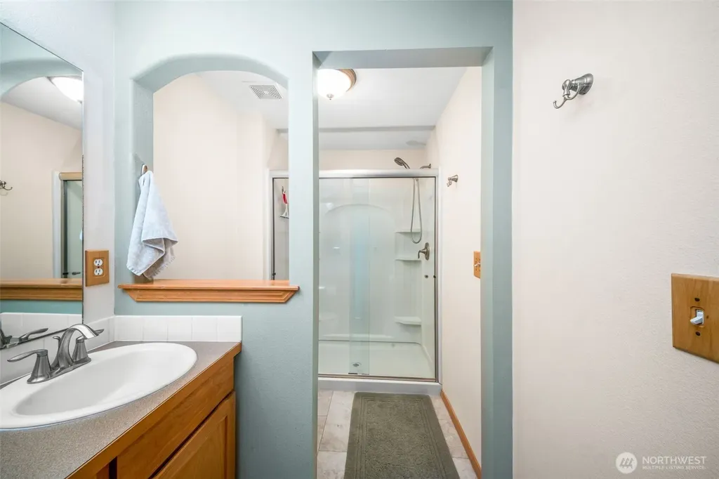 911 Sarah Court NW Olympia WA 98502