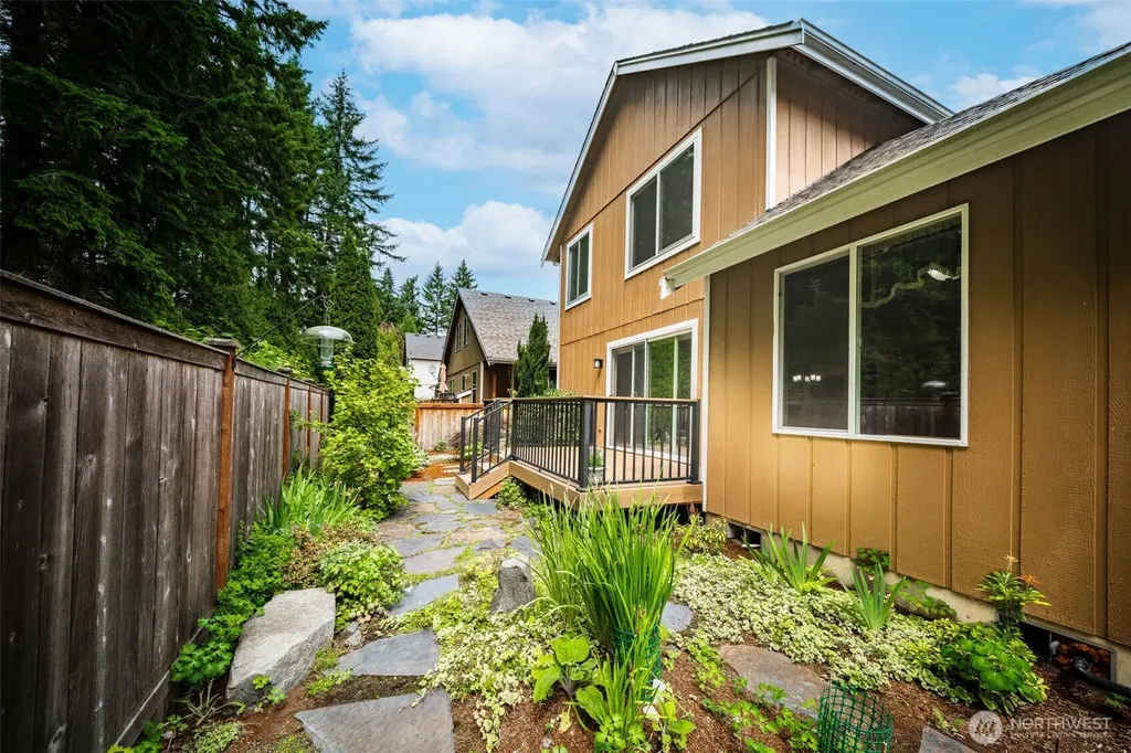 911 Sarah Court NW Olympia WA 98502