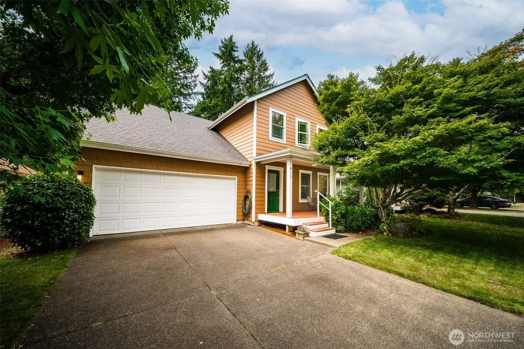 911 Sarah Court NW Olympia WA 98502