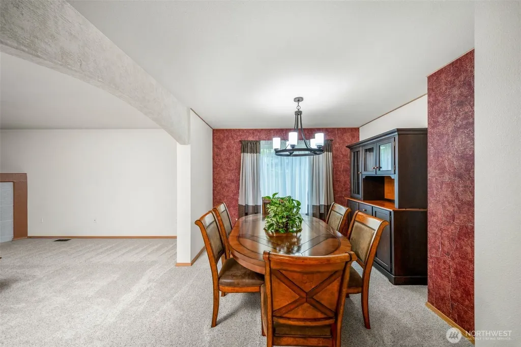 911 Sarah Court NW Olympia WA 98502