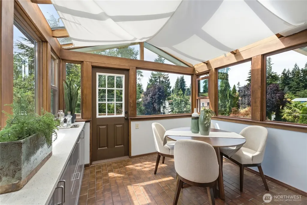21812 2nd Avenue SE Bothell WA 98021