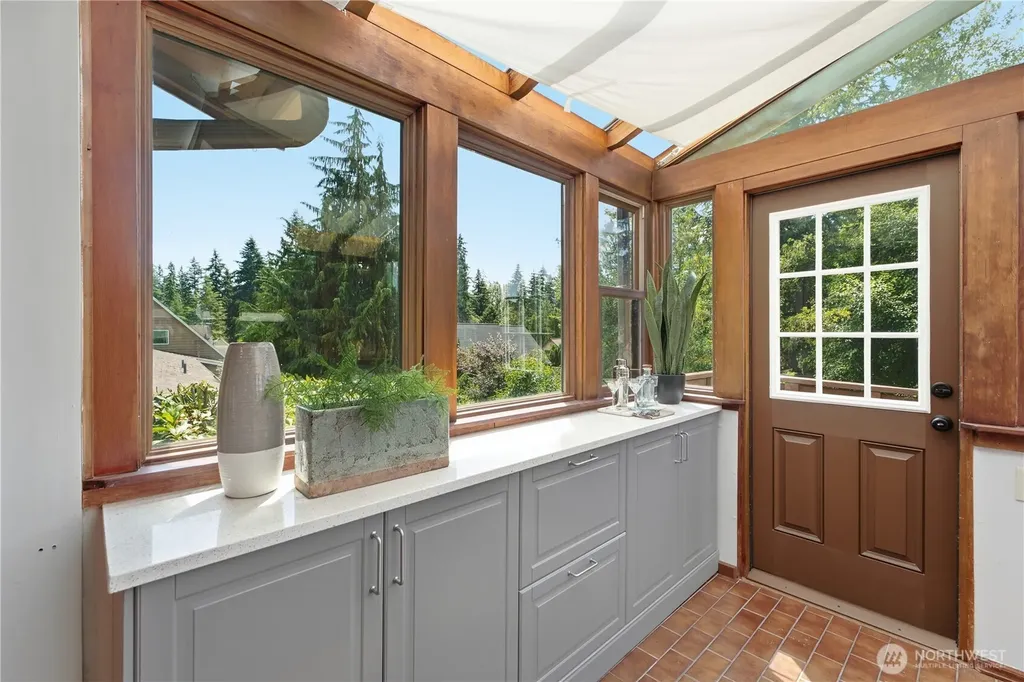 21812 2nd Avenue SE Bothell WA 98021