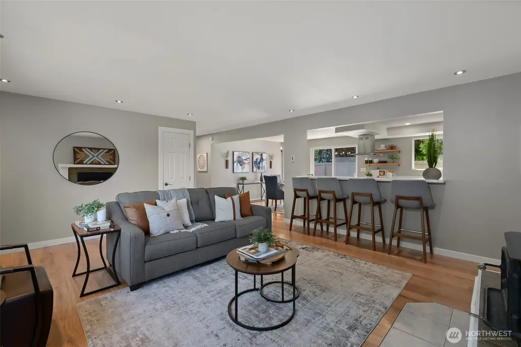 10527 Beardslee Boulevard Bothell WA 98011