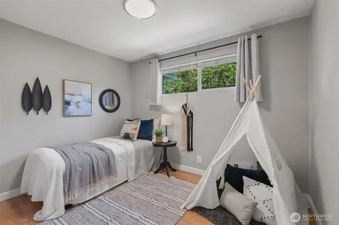 10527 Beardslee Boulevard Bothell WA 98011