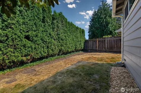10527 Beardslee Boulevard Bothell WA 98011