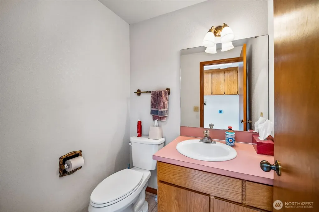 7718 Fairview Road SW Olympia WA 98512