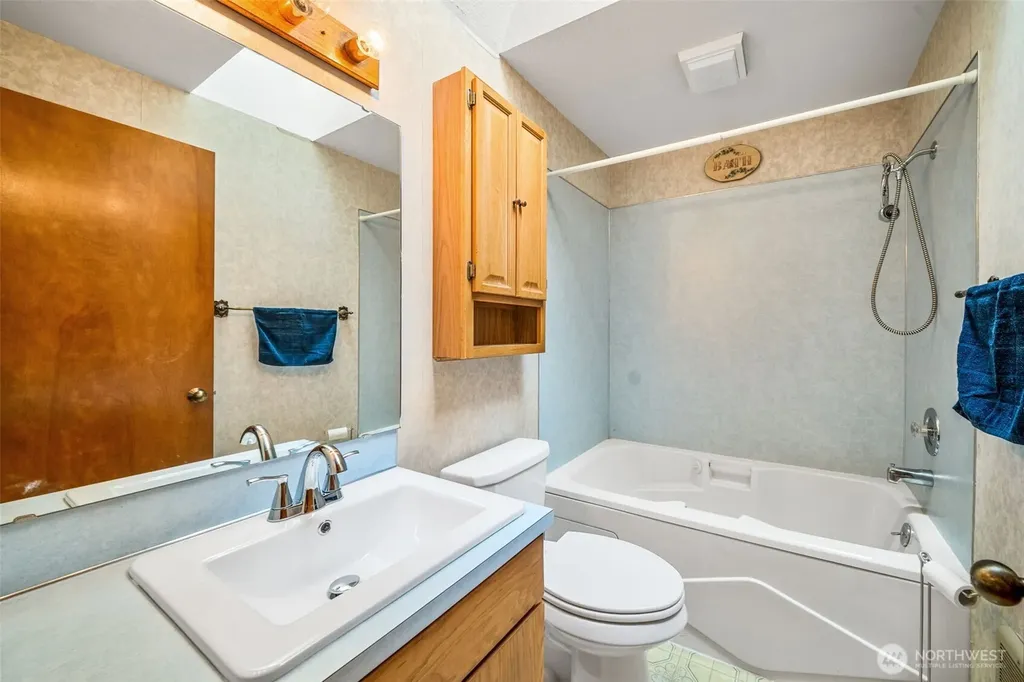 7718 Fairview Road SW Olympia WA 98512