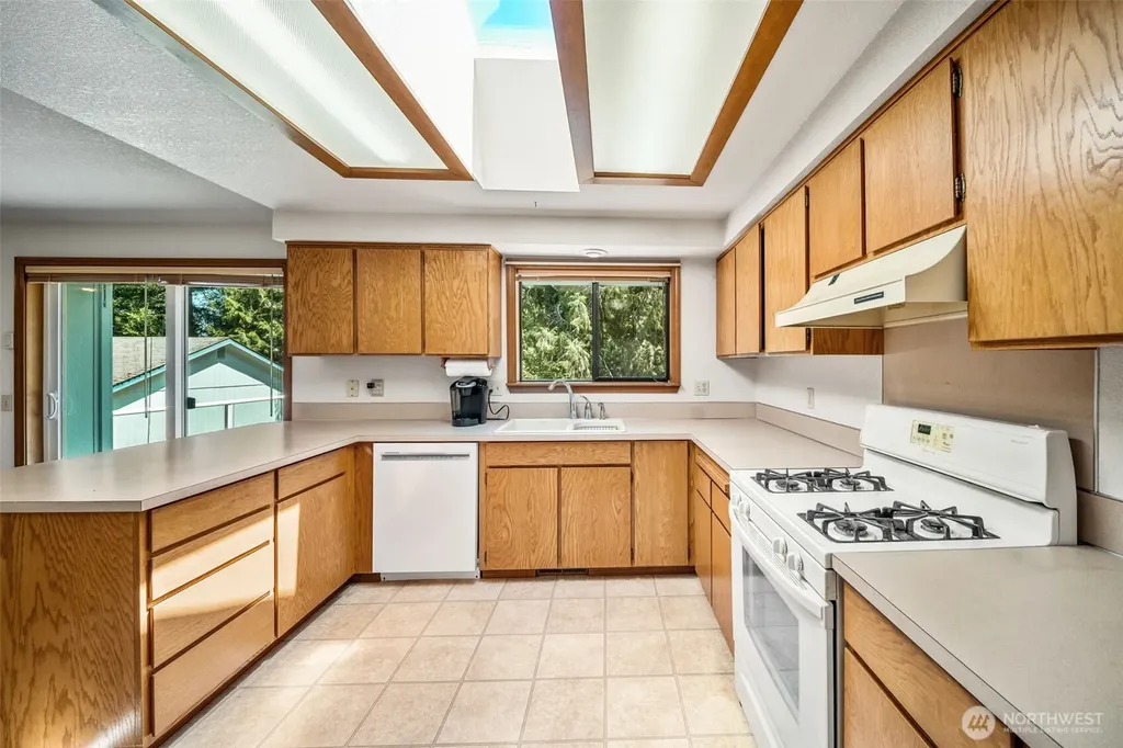 7718 Fairview Road SW Olympia WA 98512