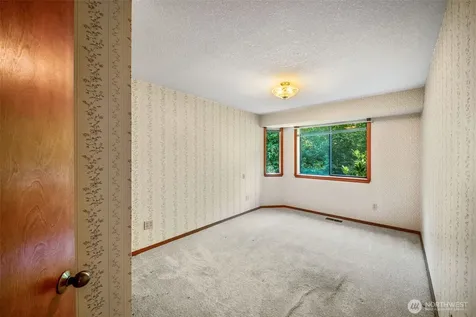 7718 Fairview Road SW Olympia WA 98512