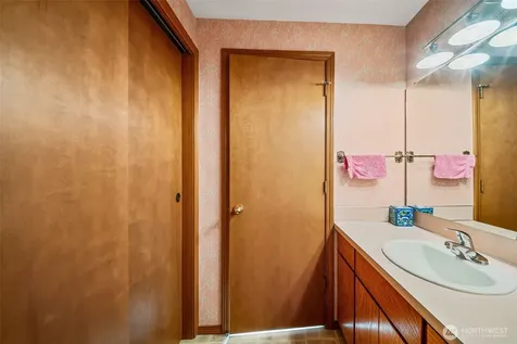 7718 Fairview Road SW Olympia WA 98512