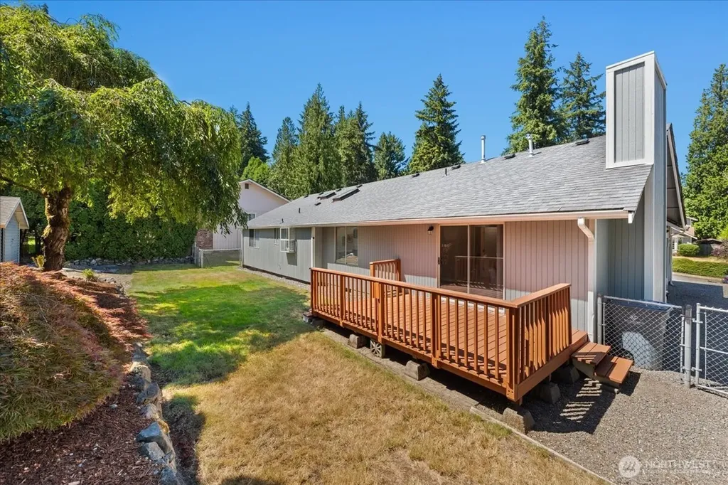 3012 23rd Avenue Ct SE Puyallup WA 98374