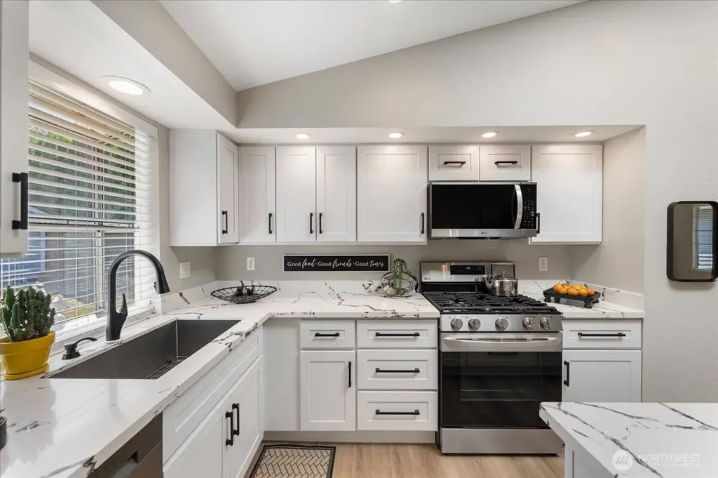 3012 23rd Avenue Ct SE Puyallup WA 98374