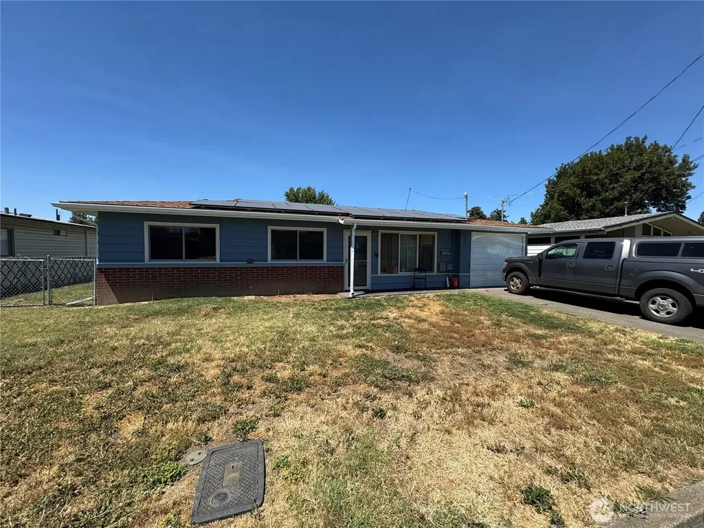 820 SE Cedar Avenue College Place WA 99324