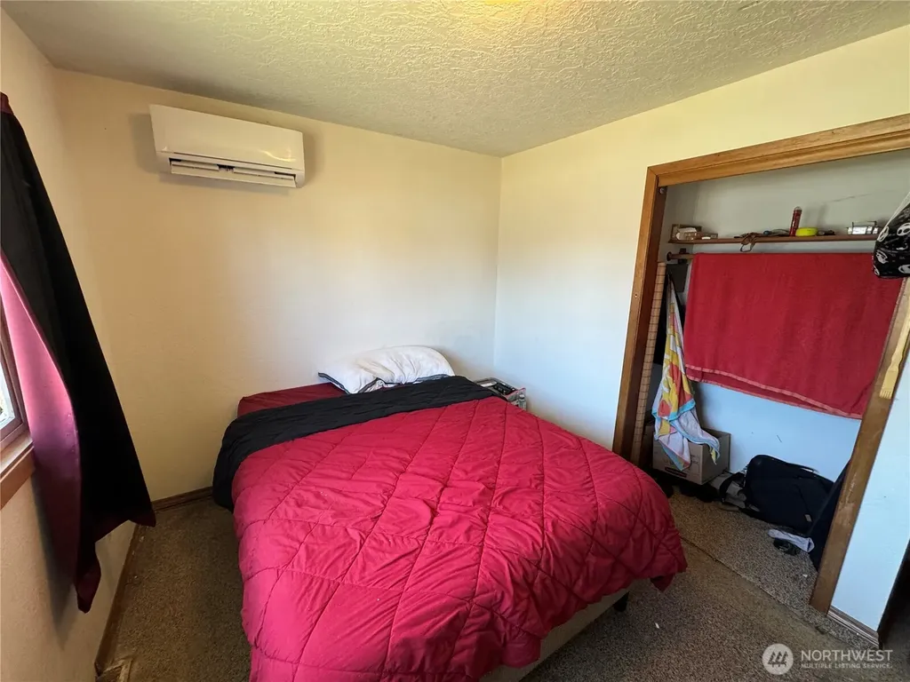 820 SE Cedar Avenue College Place WA 99324