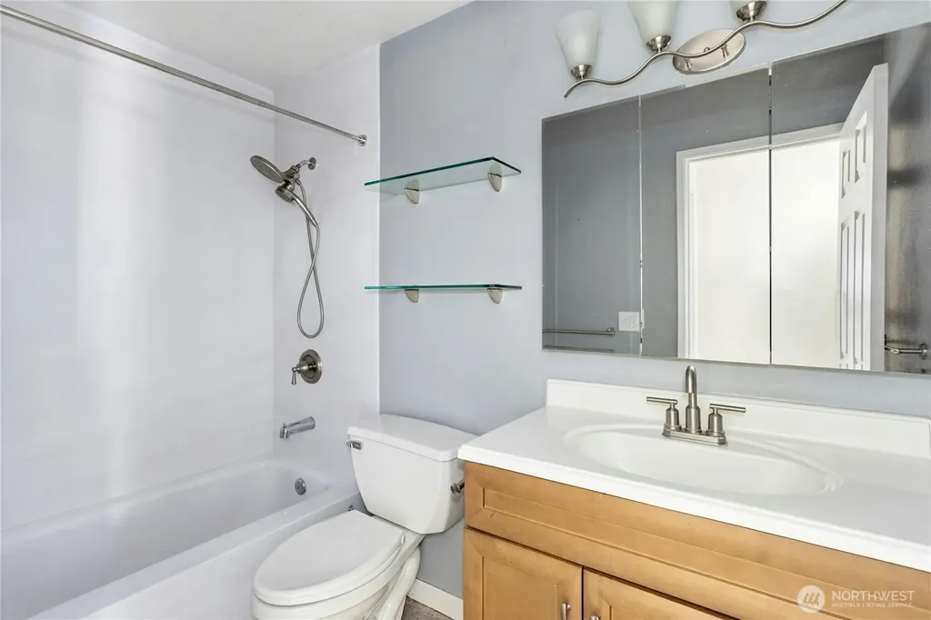 14136 74th Place NE Kirkland WA 98034