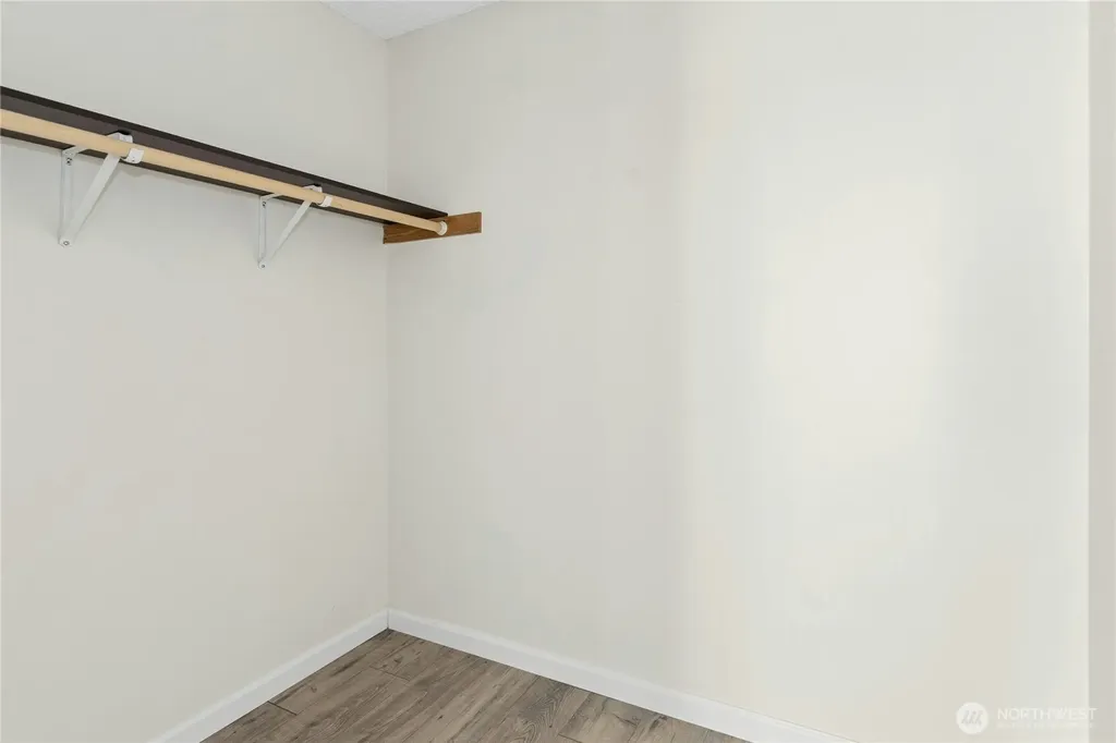 14136 74th Place NE Kirkland WA 98034