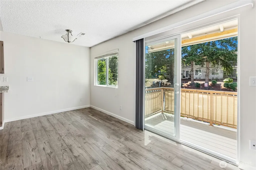 14136 74th Place NE Kirkland WA 98034