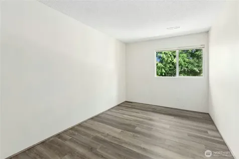 14136 74th Place NE Kirkland WA 98034