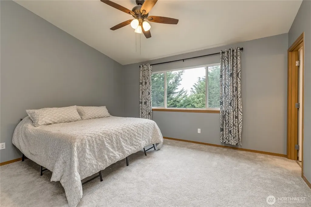 11300 174th Avenue Ct E Bonney Lake WA 98391