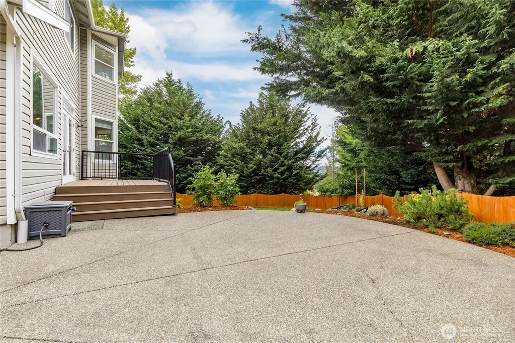 11300 174th Avenue Ct E Bonney Lake WA 98391