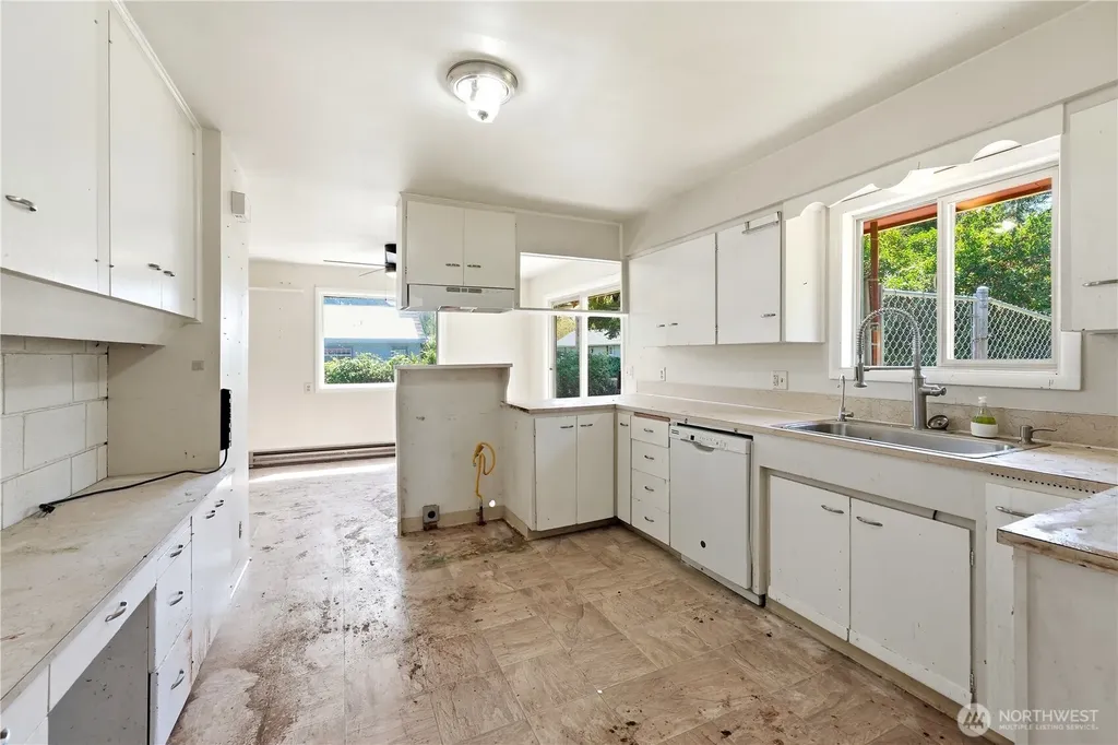 5369 Northwest Drive Bellingham WA 98226