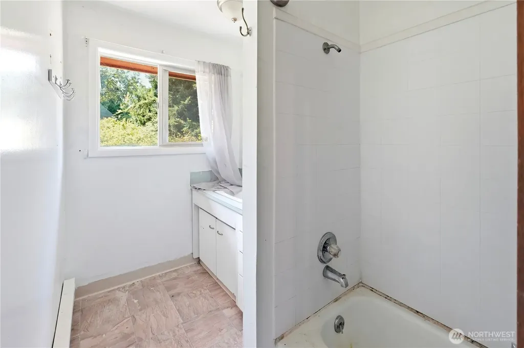 5369 Northwest Drive Bellingham WA 98226