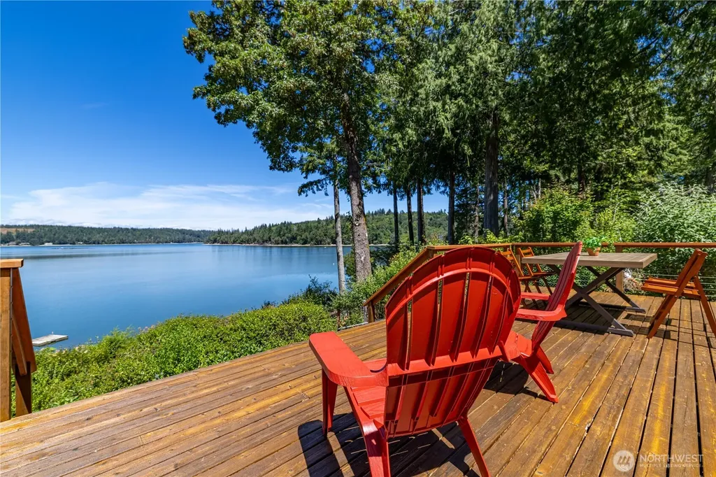 860 E Sunset Road Shelton WA 98584