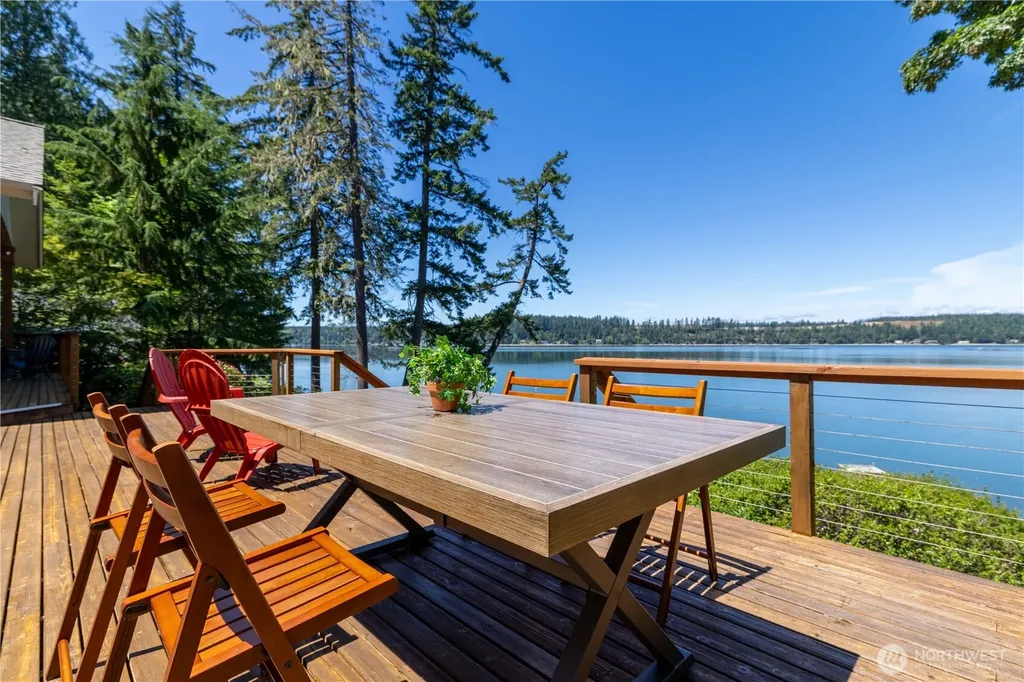 860 E Sunset Road Shelton WA 98584