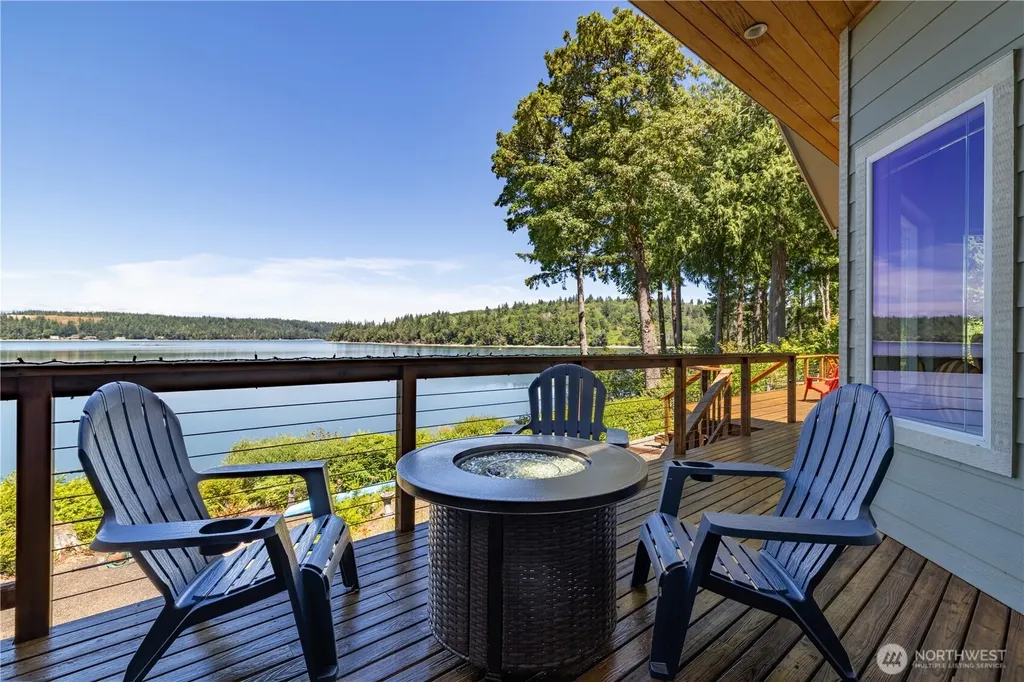 860 E Sunset Road Shelton WA 98584