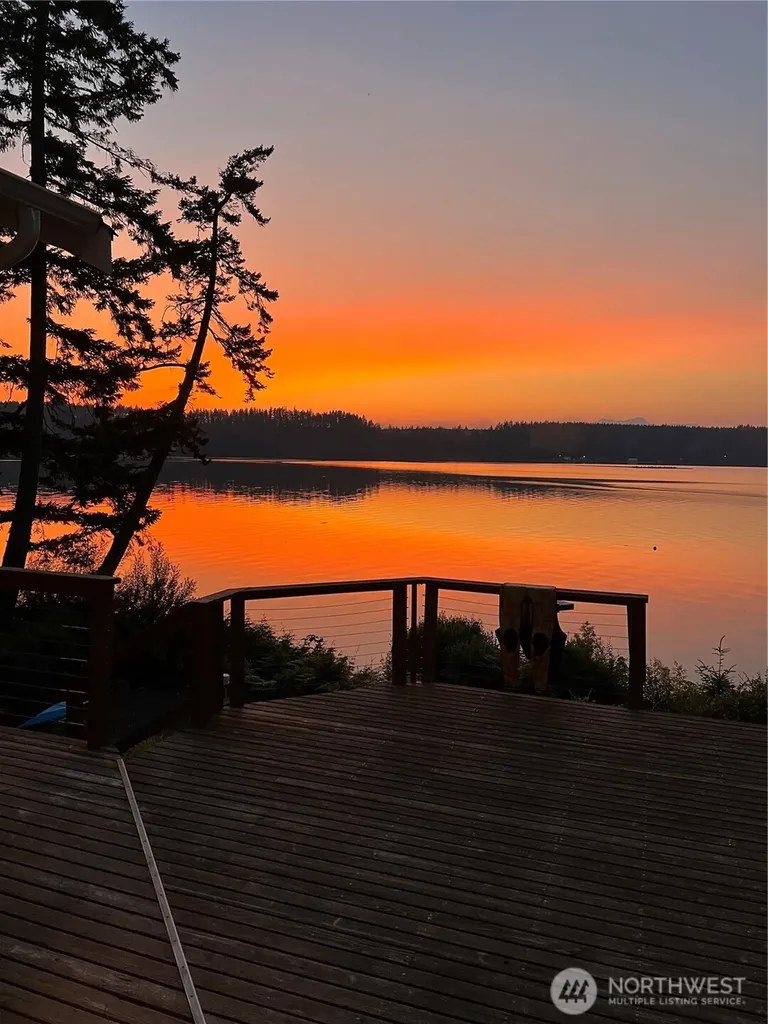 860 E Sunset Road Shelton WA 98584