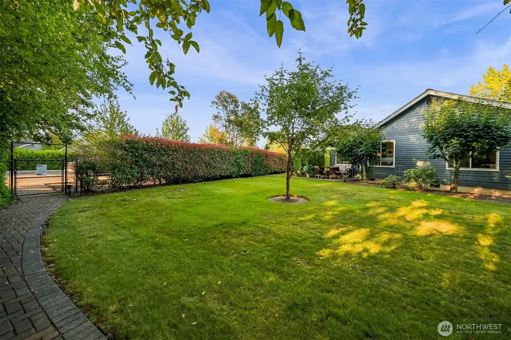 4878 N Village Lane Bellingham WA 98226