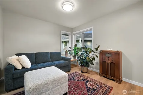 4878 N Village Lane Bellingham WA 98226