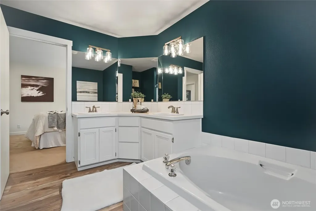 1451 E Old Ranch Road Allyn WA 98524
