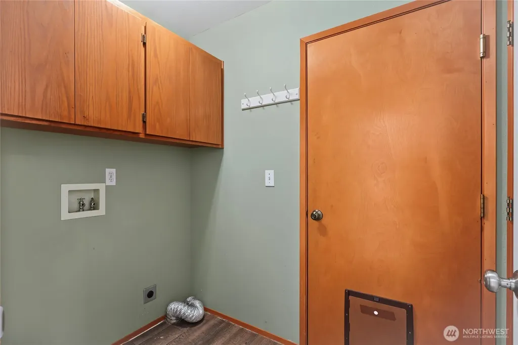 1451 E Old Ranch Road Allyn WA 98524