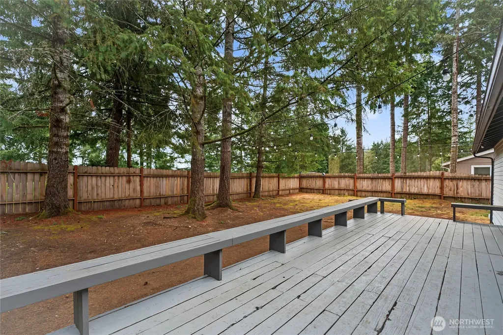 1451 E Old Ranch Road Allyn WA 98524