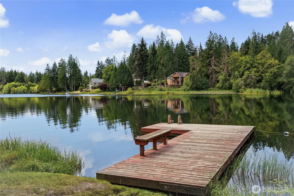1451 E Old Ranch Road Allyn WA 98524