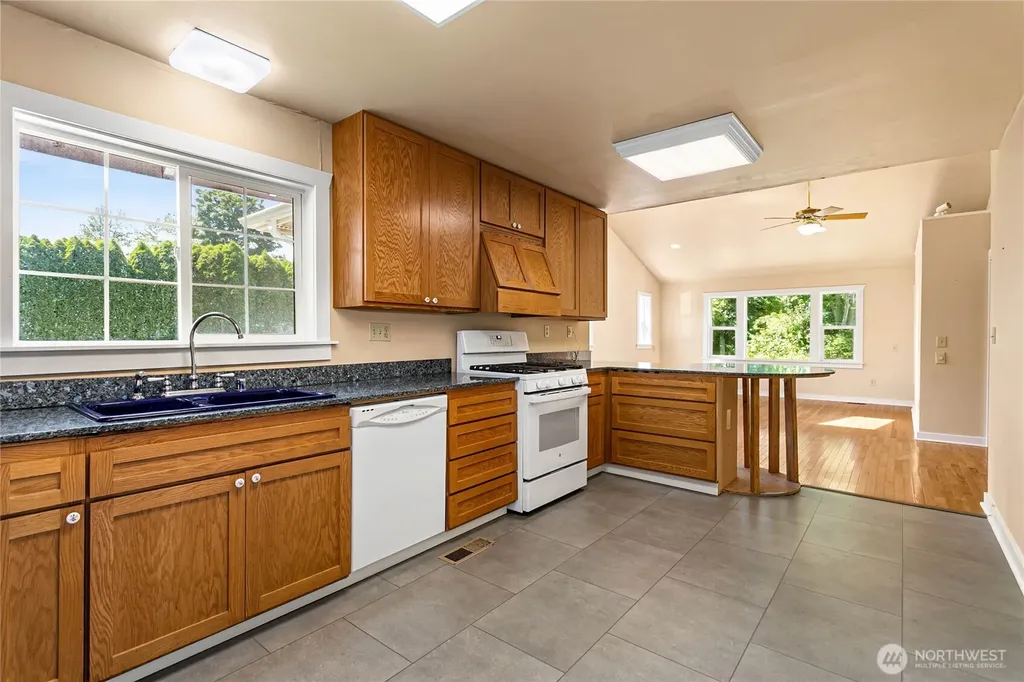 3016 Cottonwood Avenue Bellingham WA 98225