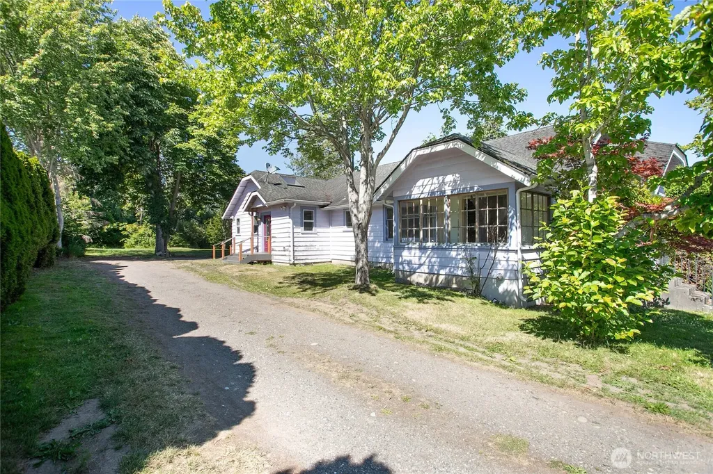 3016 Cottonwood Avenue Bellingham WA 98225