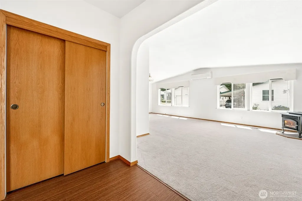 592 NE Saturn Lane Bremerton WA 98311