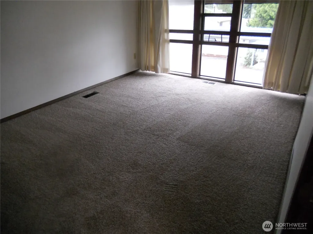 1304 63rd Street SE Everett WA 98203