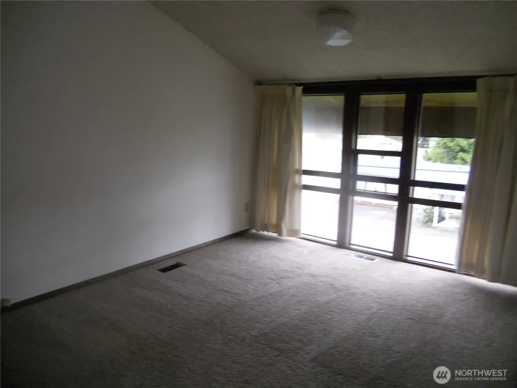 1304 63rd Street SE Everett WA 98203