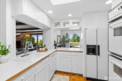 18241 14th Avenue NW Shoreline WA 98177