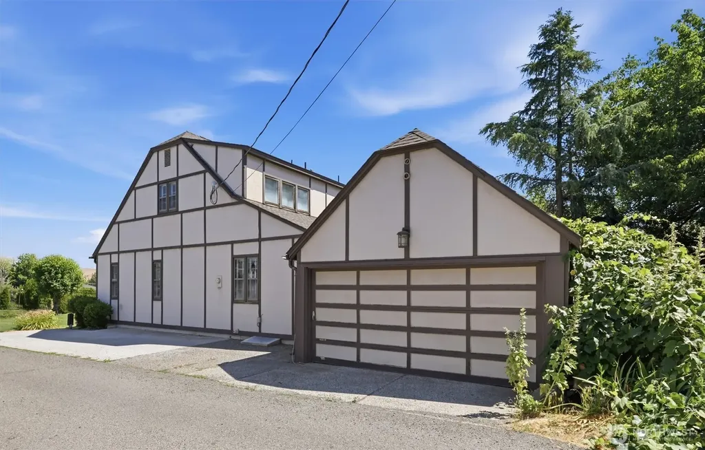 2406 Summitview Avenue Yakima WA 98902